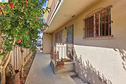 2550 Damuth St, Oakland, CA 94602 - Photo 8