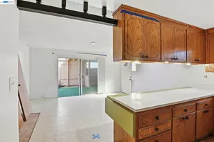 2550 Damuth St, Oakland, CA 94602 - Photo 30
