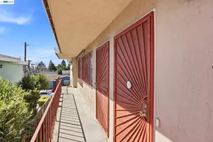 2550 Damuth St, Oakland, CA 94602 - Photo 4