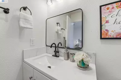 137 Tamarack Dr, Union City, CA 94587 - Photo 32