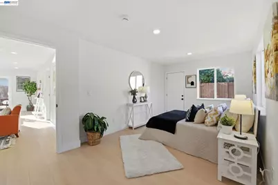 137 Tamarack Dr, Union City, CA 94587 - Photo 24