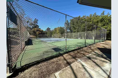 1827 Holland Dr, Walnut Creek, CA 94597 - Photo 36