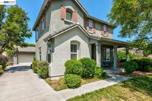 53 Puffin Cir, Oakley, CA 94561 - Photo 1