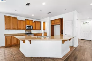 53 Puffin Cir, Oakley, CA 94561 - Photo 18