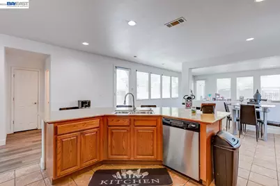 53 Puffin Cir, Oakley, CA 94561 - Photo 22