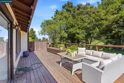 2122 Pinehurst Ct, El Cerrito, CA 94530 - Photo 36