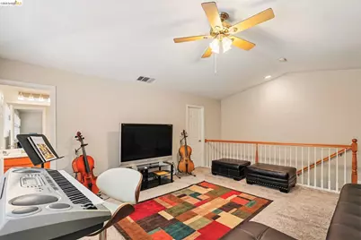 161 Monet Dr, Oakley, CA 94561 - Photo 32