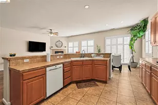 161 Monet Dr, Oakley, CA 94561 - Photo 14