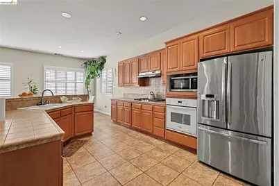 161 Monet Dr, Oakley, CA 94561 - Photo 16