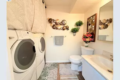 38533 Vancouver Cmn, Fremont, CA 94536 - Photo 8