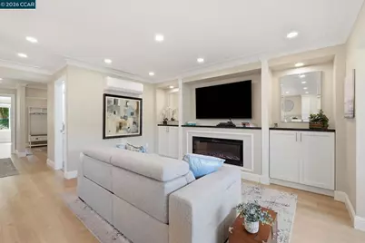 3410 Tice Creek Dr #8, Walnut Creek, CA 94595 - Photo 14