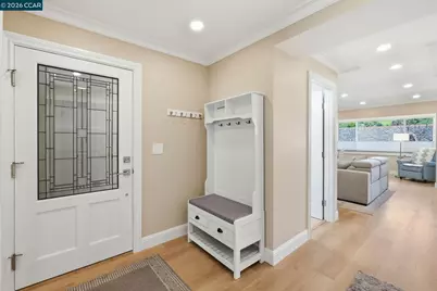 3410 Tice Creek Dr #8, Walnut Creek, CA 94595 - Photo 12