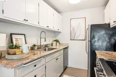 695 Mariposa #203, Oakland, CA 94610 - Photo 18