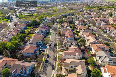 151 Vista Hermosa St, Mountain House, CA 95391 - Photo 52