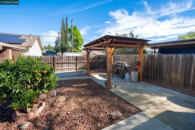 5070 Bonwell Dr, Concord, CA 94521 - Photo 30