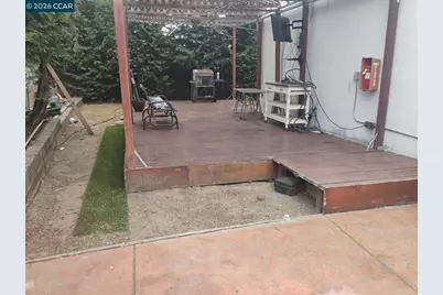 1161 64th St, Oakland, CA 94608 - Photo 6