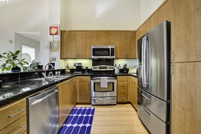3090 Glascock St #405, Oakland, CA 94601 - Photo 10
