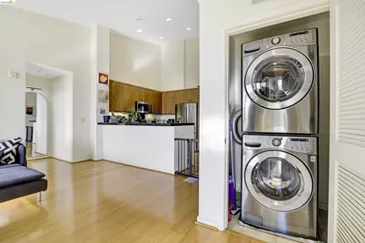 3090 Glascock St #405, Oakland, CA 94601 - Photo 16