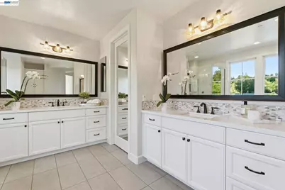 201 Willowbrook Ln, Moraga, CA 94556 - Photo 18