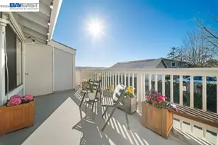 347 E T St, Benicia, CA 94510 - Photo 12