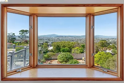 2729 Del Monte Ave, El Cerrito, CA 94530 - Photo 16