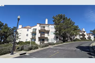 21103 Gary Dr #304D, Hayward, CA 94546 - Photo 2