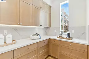 1937 Grand St, Alameda, CA 94501 - Photo 16