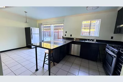 206 Park Ln, Richmond, CA 94803 - Photo 12