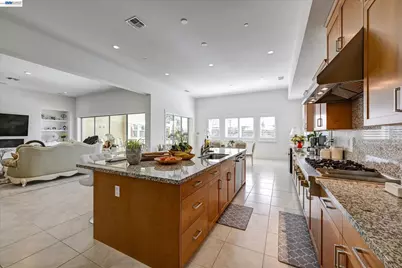 4072 Whitney Vista Ln, Rocklin, CA 95677 - Photo 8