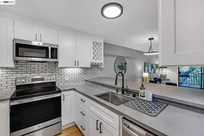 640 Via Casitas, Greenbrae, CA 94904 - Photo 4