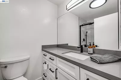 640 Via Casitas, Greenbrae, CA 94904 - Photo 18