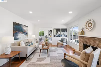 13048 Brookpark Rd, Oakland, CA 94619 - Photo 12