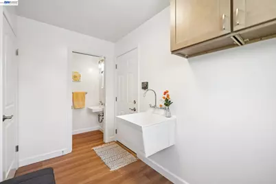 13048 Brookpark Rd, Oakland, CA 94619 - Photo 44