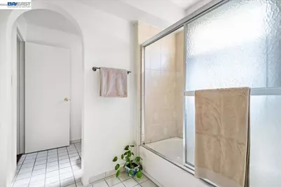 2751 Wallace St, Berkeley, CA 94702 - Photo 22