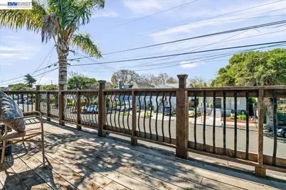 2751 Wallace St, Berkeley, CA 94702 - Photo 6