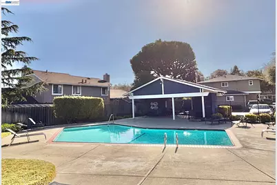 7584 Silvertree Ln, Dublin, CA 94568 - Photo 20