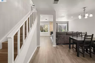 7584 Silvertree Ln, Dublin, CA 94568 - Photo 8