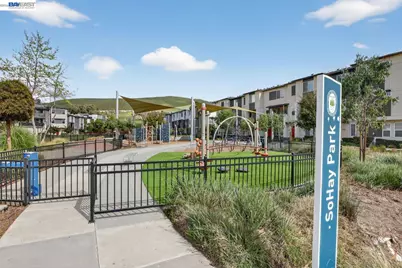 411 Rhythm Ln, Hayward, CA 94544 - Photo 24