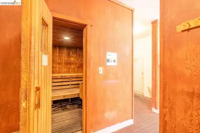 250 Whitmore St #304, Oakland, CA 94611 - Photo 50