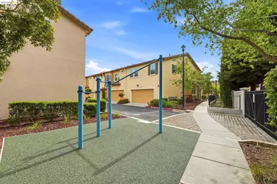 104 Serra Way, San Pablo, CA 94806 - Photo 24