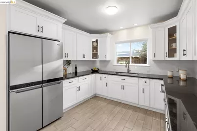 409 Pershing Dr, San Leandro, CA 94577 - Photo 20