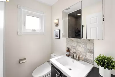 409 Pershing Dr, San Leandro, CA 94577 - Photo 32