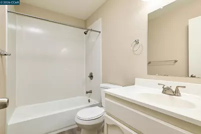 120 Persimmon Dr, Vallejo, CA 94589 - Photo 12