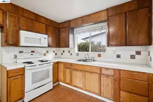 1384 Berry Ln, Brentwood, CA 94513 - Photo 12