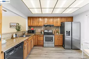 176 Bedford, Hercules, CA 94547 - Photo 22