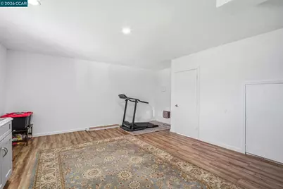 26147 Danforth Ln, Hayward, CA 94545 - Photo 14