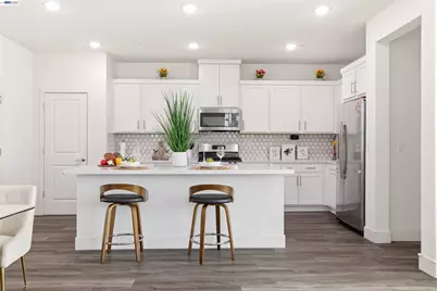 5717 Tournament Ct, Tracy, CA 95377 - Photo 10