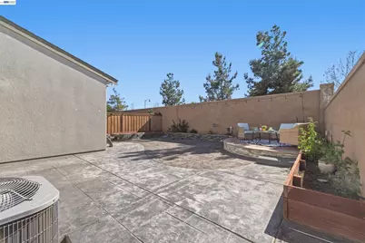 5717 Tournament Ct, Tracy, CA 95377 - Photo 32