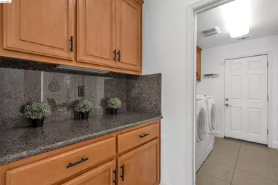 5670 Carlow Way, Antioch, CA 94531 - Photo 18