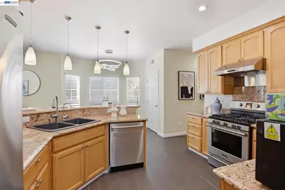 20289 Meadowlark Dr, Castro Valley, CA 94546 - Photo 12